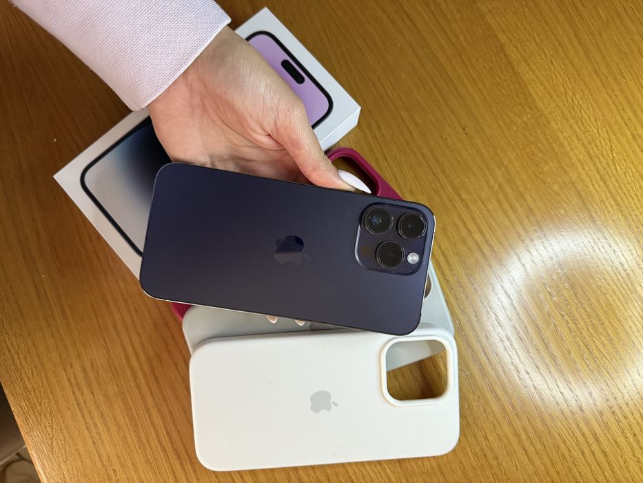 IPhone 14 Pro Max 256GB Deep Purple с КУТИЯ и 3 КЕЙСА