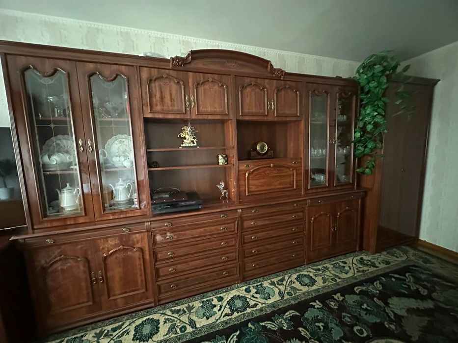 Продам стенку в гостиную!