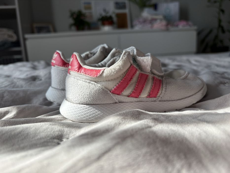 Маратонки adidas за момиче