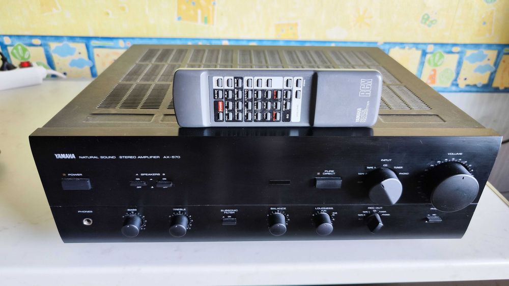 Стерео усилвател Yamaha AX-570