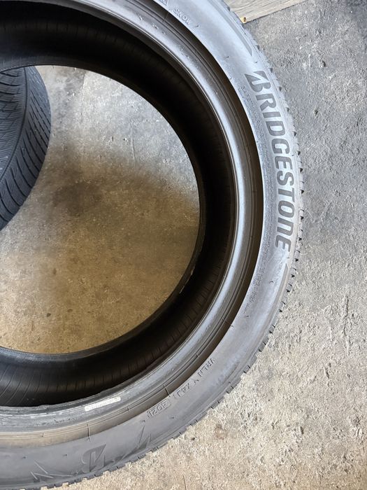 4 anvelope iarna 245/45/19 , 102 V XL , Bridgestone , DOT 2022 , 6.2-6.7 mm !