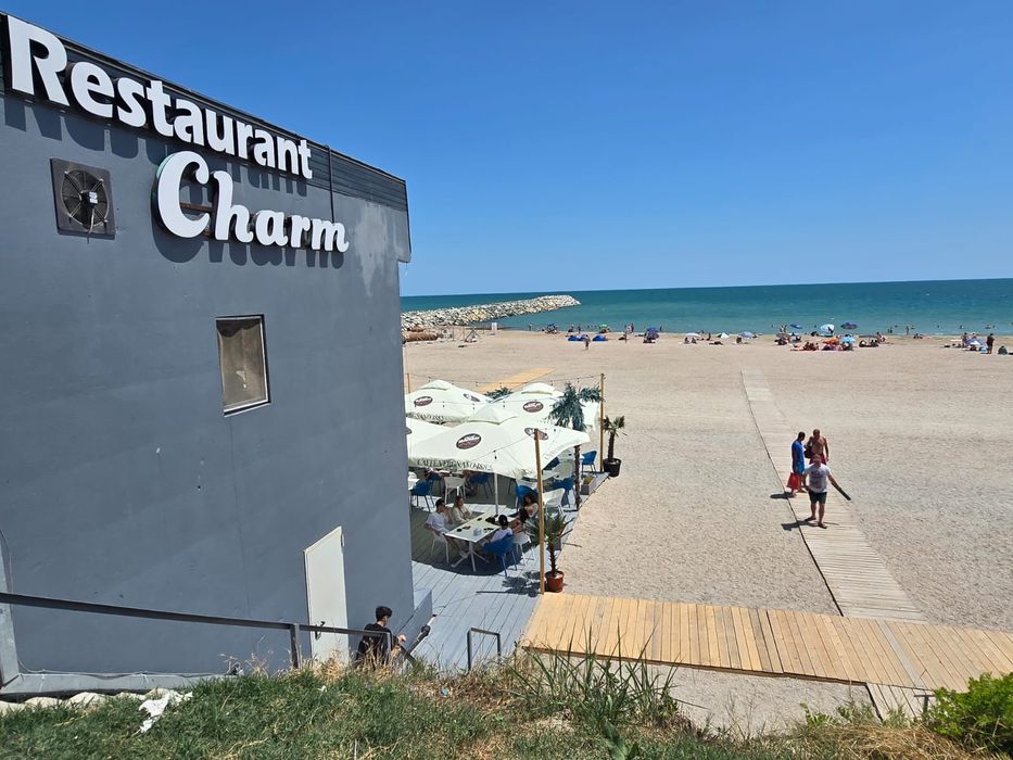 Cazare Beach Please