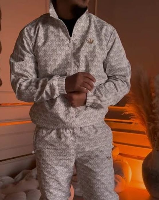 Trening barbati. Model superb si rar