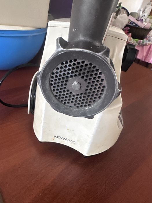 продам мясорубку kenwood