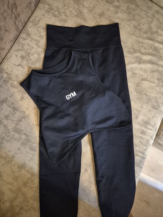 Спортен сет в черно