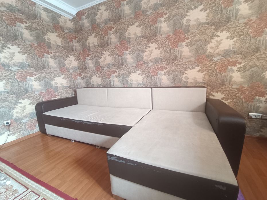 Продам диван, тахта