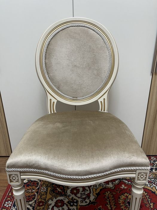 Стул для гостинной