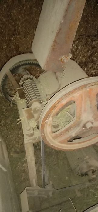 Сено косилка заводская