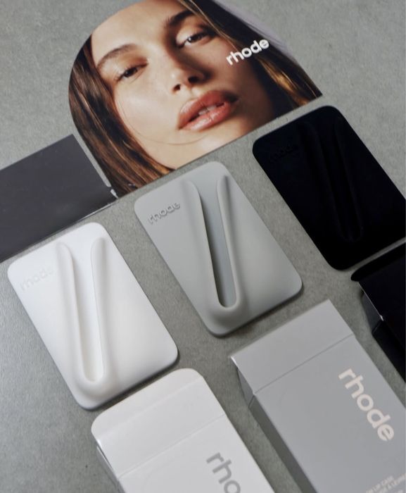 rhode snap-on MagSafe калъф + гланц Lip Tints по избор Нови оригинал