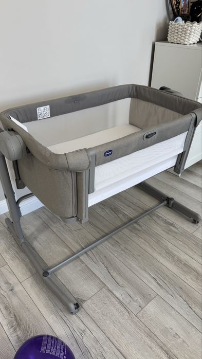 Детская манеж-кровать от chicco