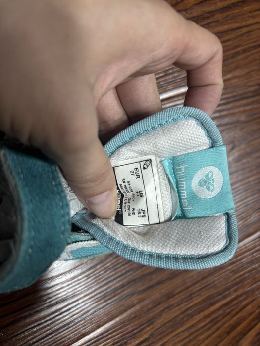 Кроссовки Hummel б/у