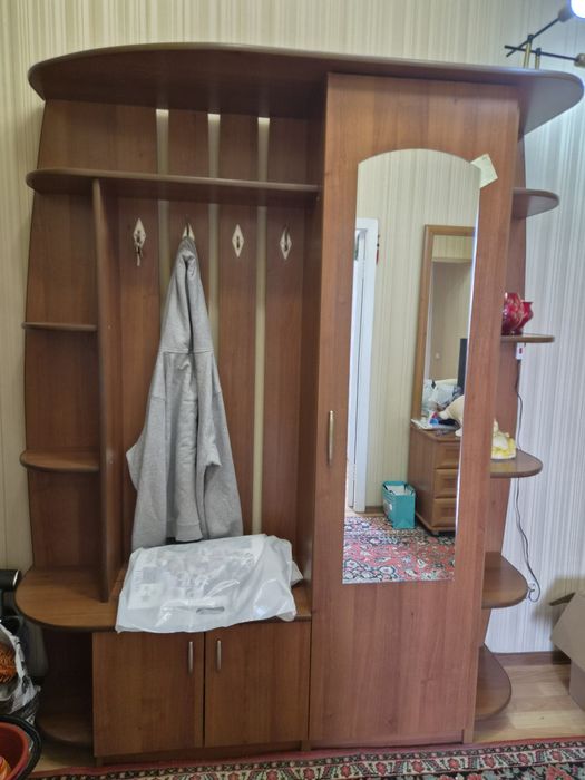 Продам шкаф прихожая