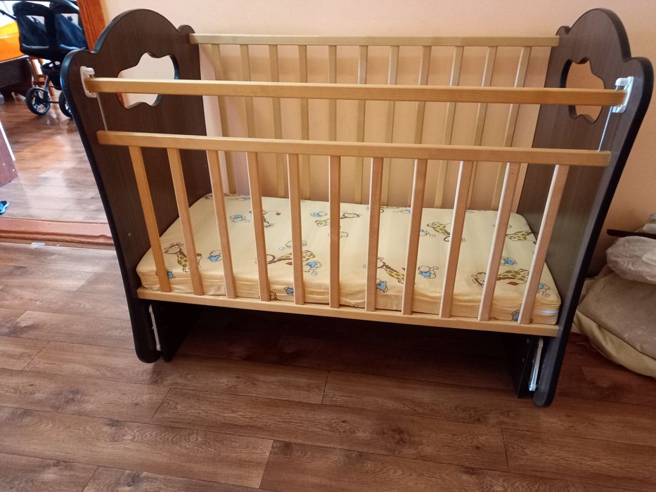 Манеж маятник   .