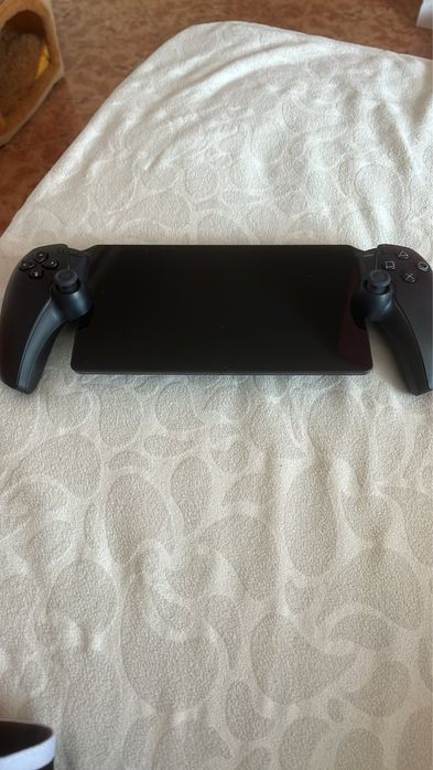 Ps5 и ps portal черен