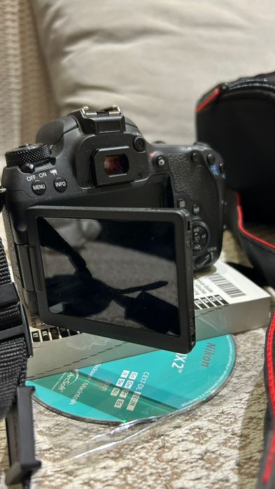 Canon EOS 77D — срочно