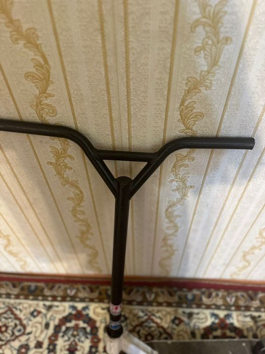 СРОЧНО ПРОДАМ Трюковой Самокат