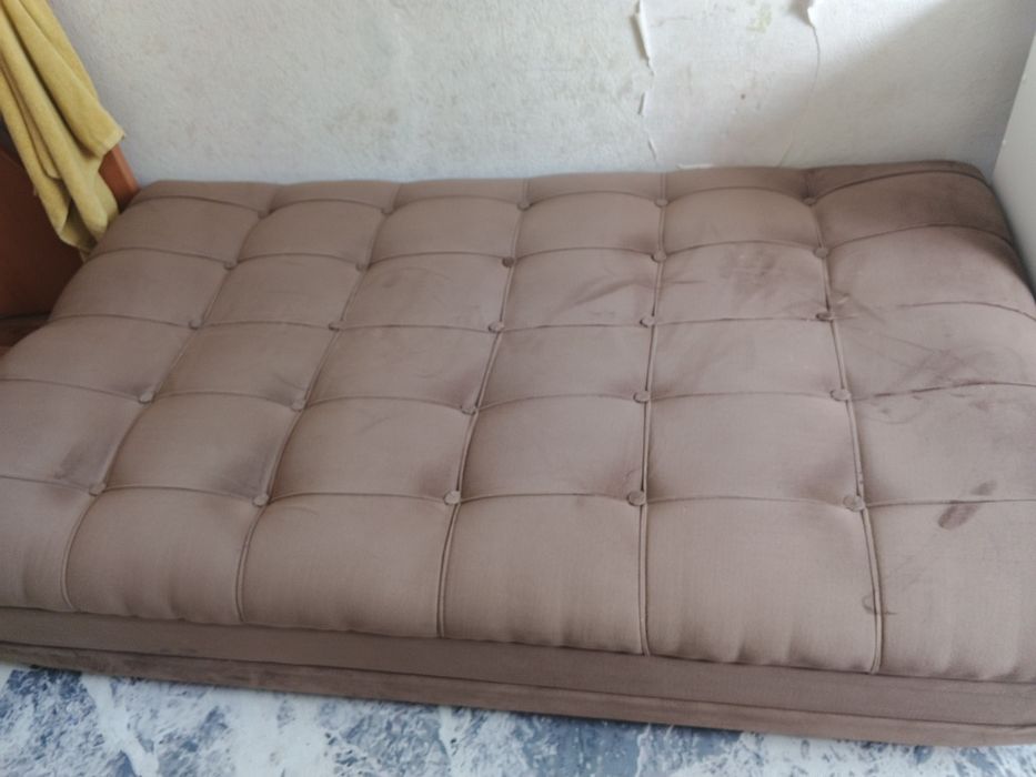 Продам диван ( тахта)