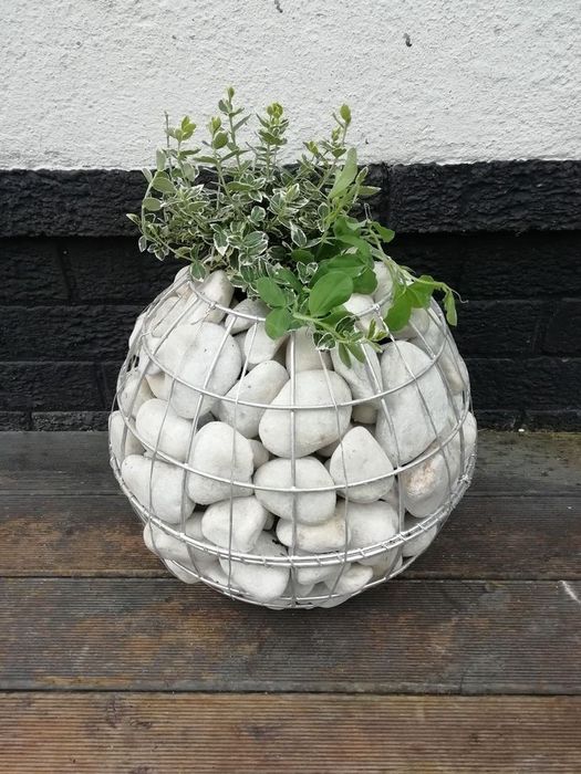 Вазон из галка камен