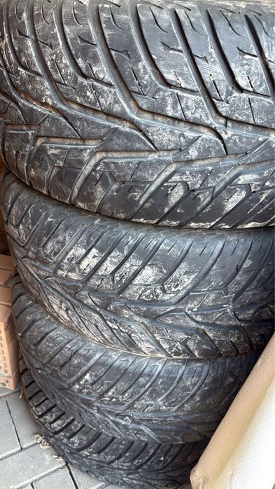 Продам резину Hankook 285/60 r18