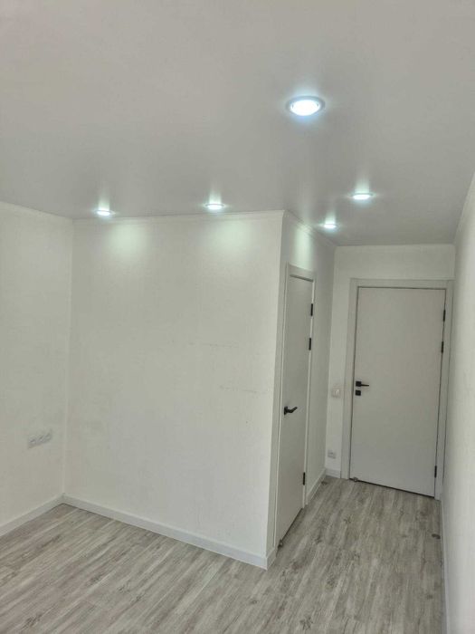 Продам 3 ком кв центре