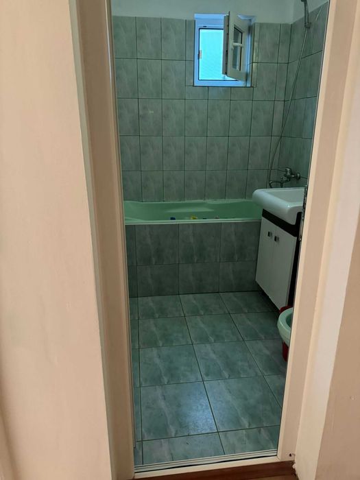 Vând apartament cu 3 camere