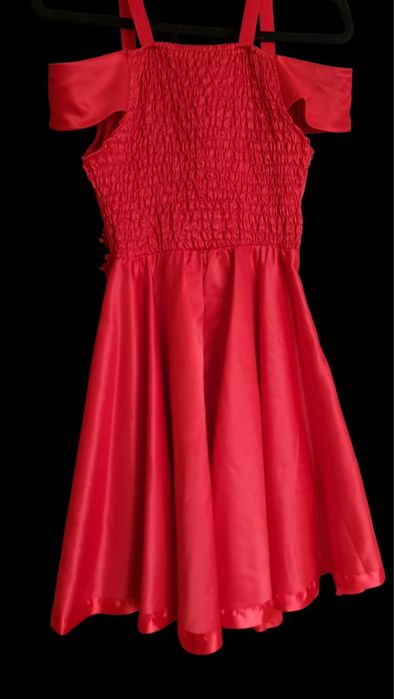 Rochie roșie din satin