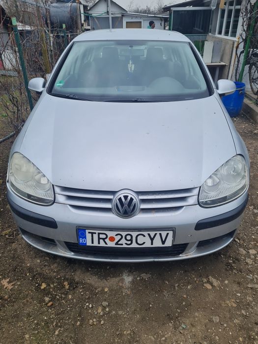 Dezmembrez golf 5 1.4 FSI 90 CP