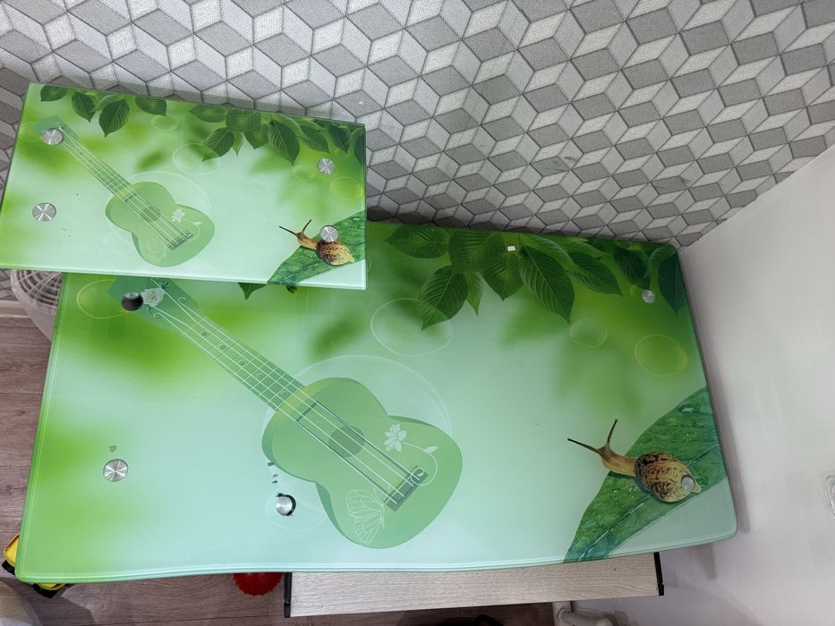 Продам компьютерный стол