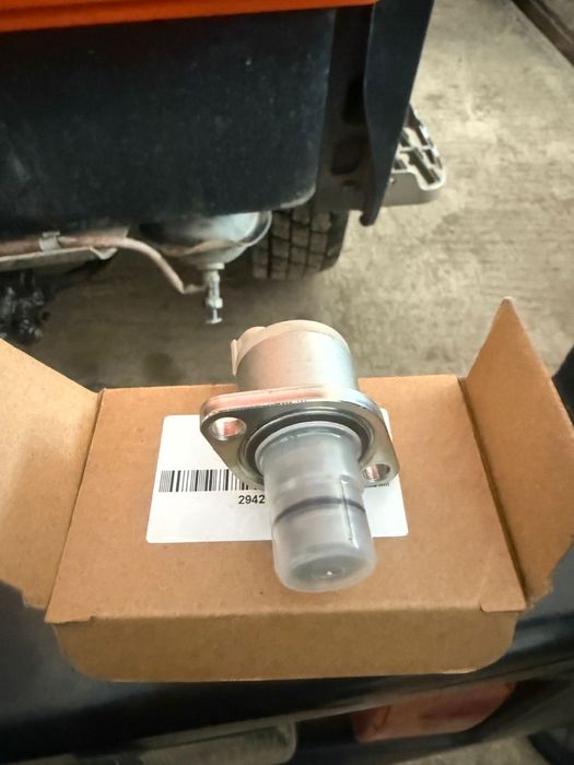 Продам для автомобиля клапан