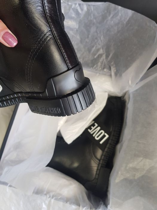 Боти Love Moschino, Liu jo,Cesare Paciotti