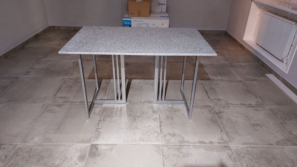 Комплект стол, стул в стиле индастриал для кафе и ресторанов.