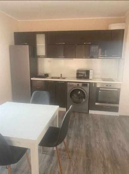 Двустаен апартамент в ж.к. Гео Милев