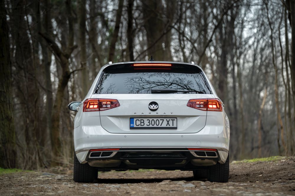 VW Passat B8.5 2.0 TSI R-Line