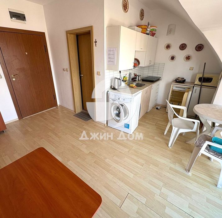 Продава се Двустаен апартамент в к.к. Слънчев бряг - 48 кв.м за 1386 €/кв.м - Снимка #2