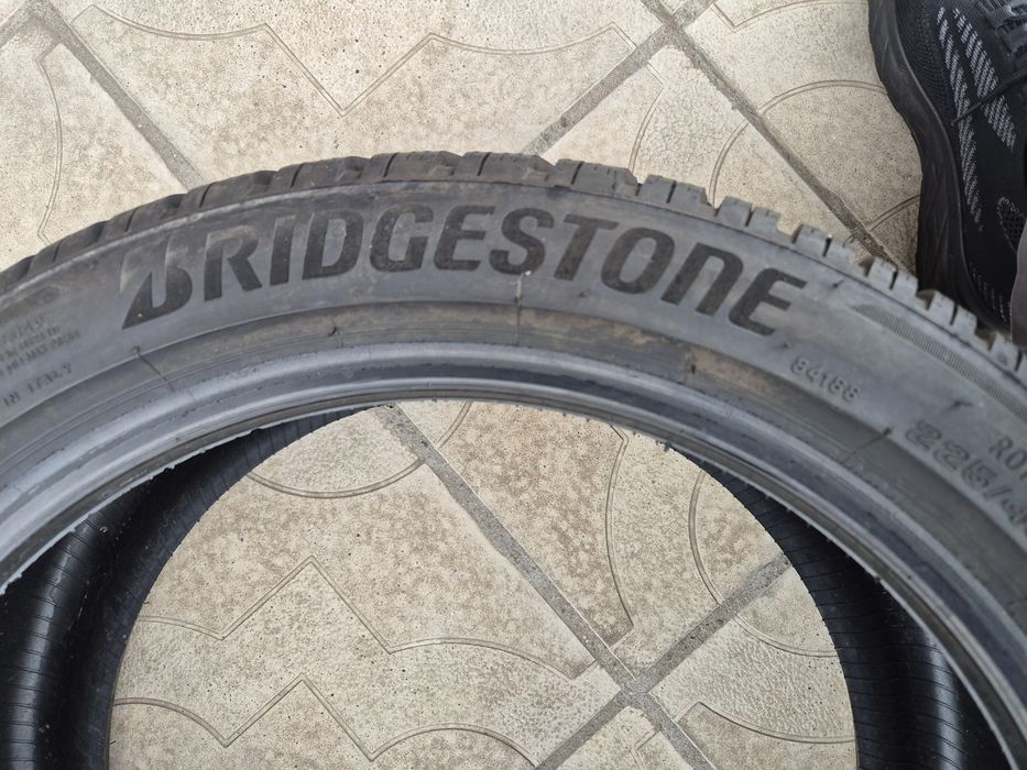 1бр. Зимна гума 225/45/18 95V Bridgestone LM 005 24г.