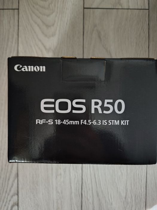 Camera foto- video  Canon EOS R50 nou