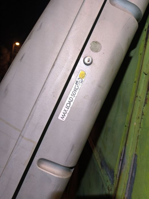 Продавам куфар (автобокс) за МПС.