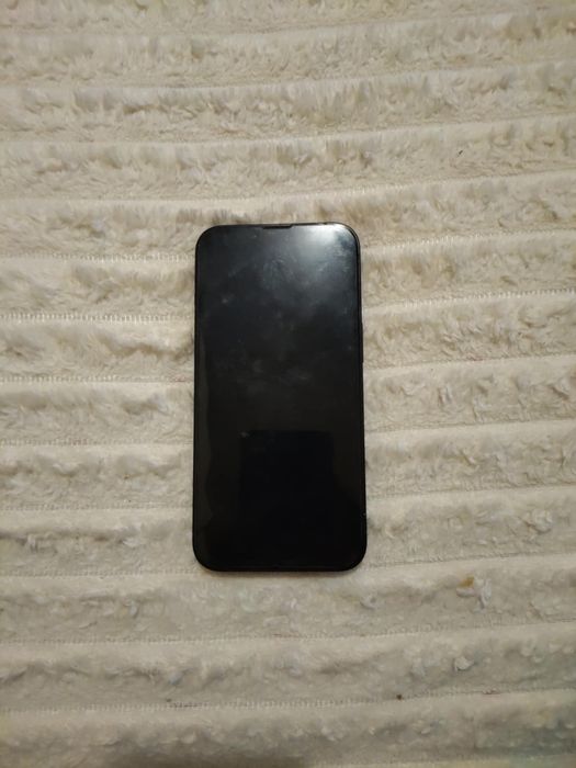 Se vinde iphone 13