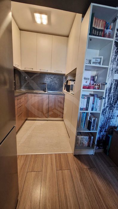 Продава се Тристаен апартамент в Пловдив, Тракия - 110 кв.м за 858 €/кв.м - Снимка #2