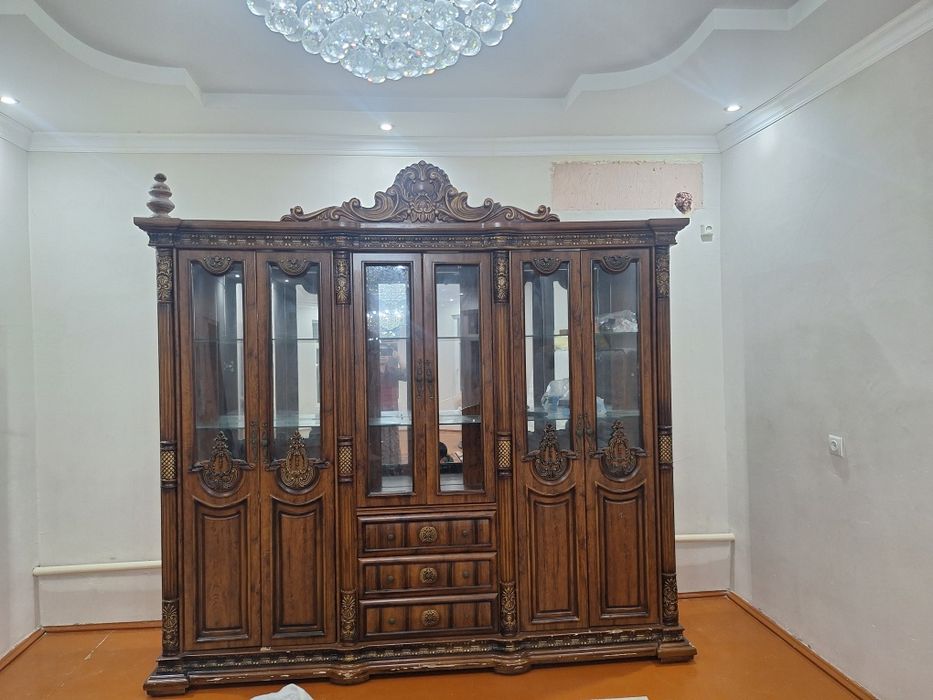 Продам горку для гостиной за 30000тг