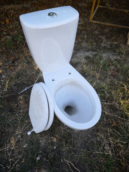 Унитаз б/у продам