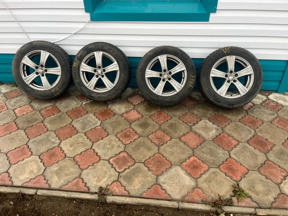 Продам зимнию щины бу.