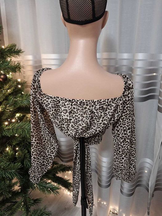 Top leopard cu mâneci lungi