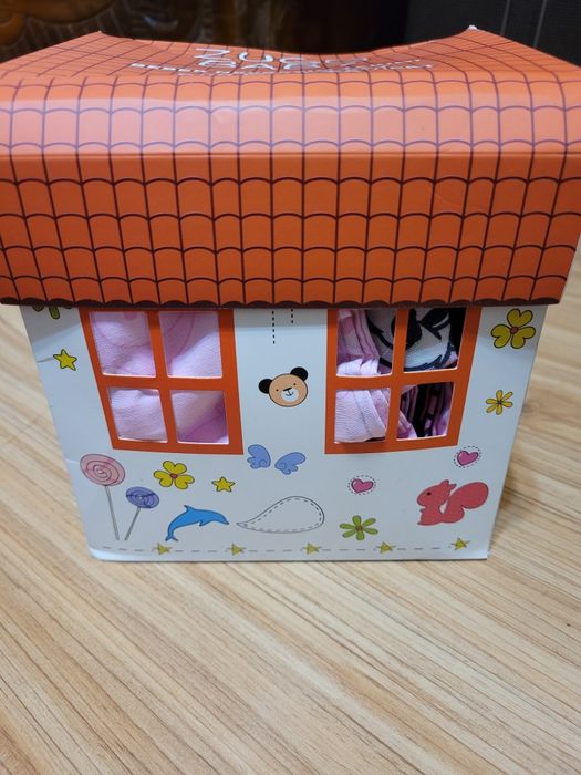 Продам постельный комплект для манежа