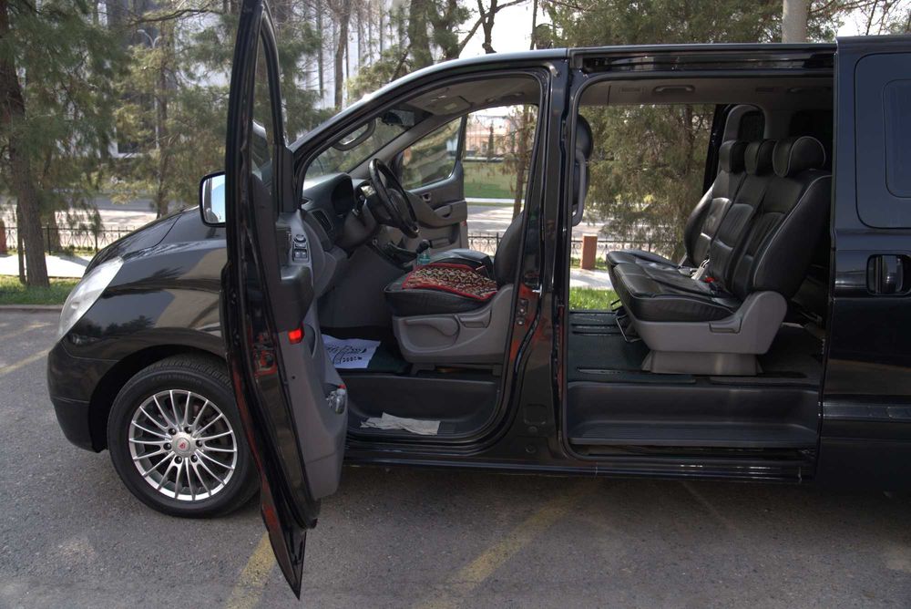 Hyundai H1 7 ва 10 ўринлик минивен хизматлари