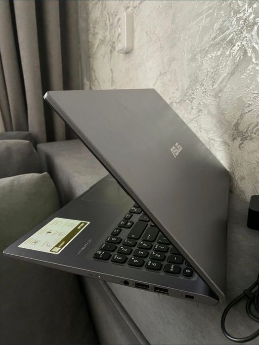 Мощный ноутбук Asus