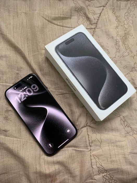 Айфон 15 про продам