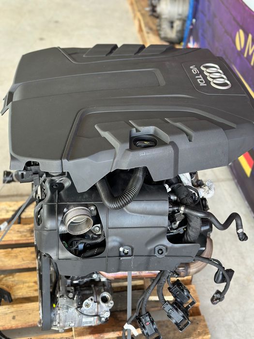 Audi Q7 Двигател  CRT 272PS на Части