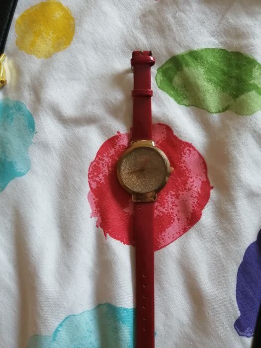 Нови дамски часовник