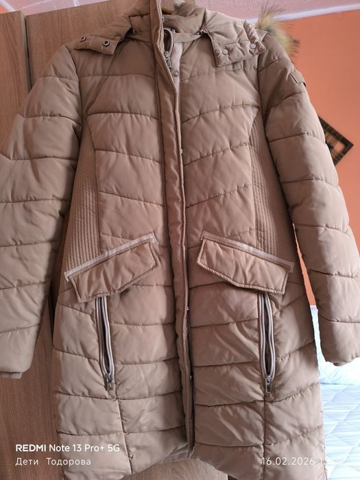 Продавам ново марково,зимно,бежово яке Tom Tailor.